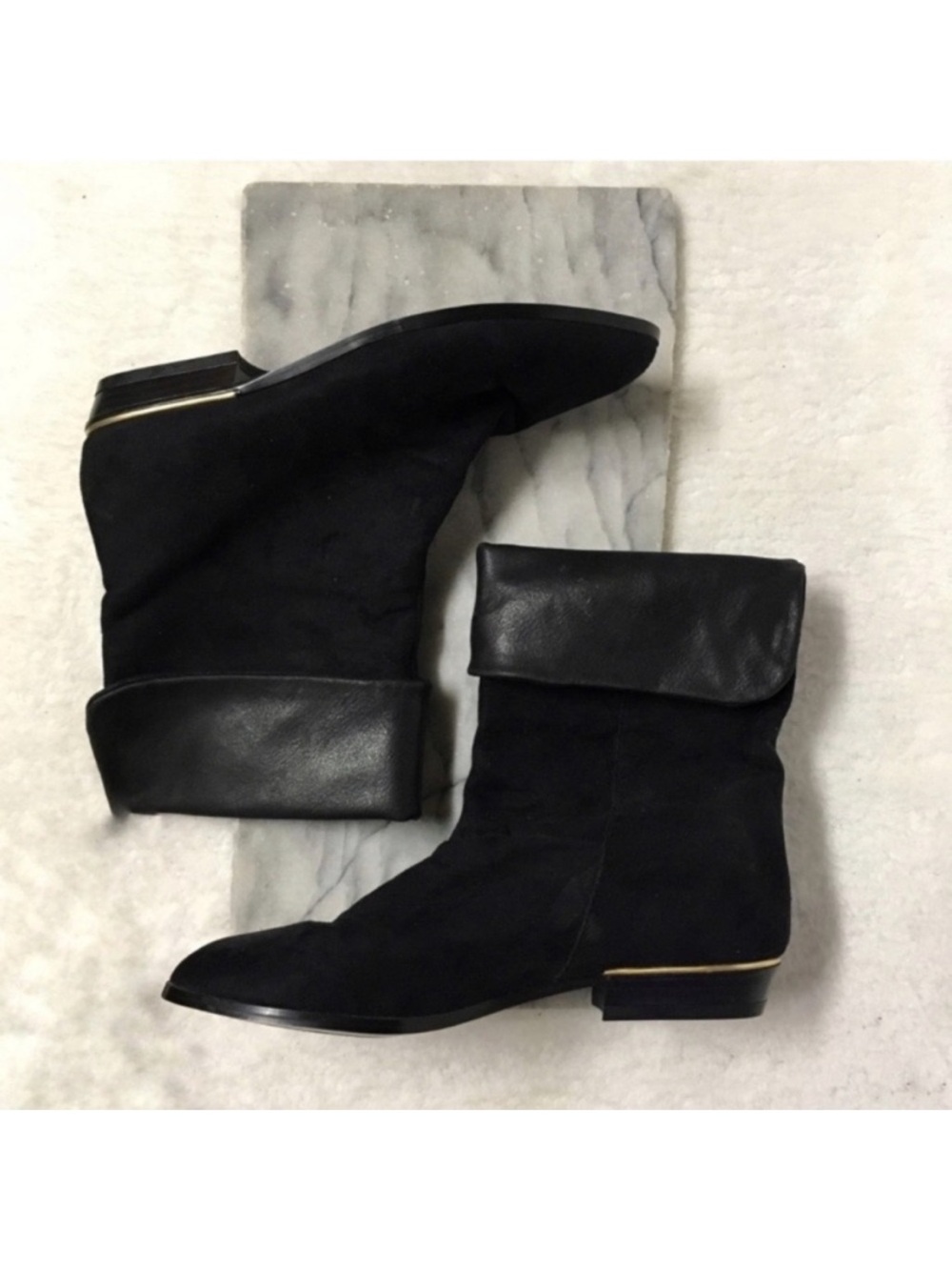 N by Nicole Miller Black Ankle Booties Pointy Toe Size 8 Faux Suede Fold Over